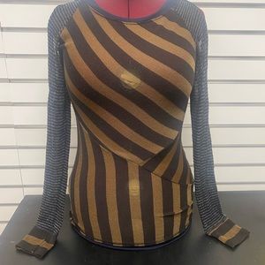 Very original blouse sweater